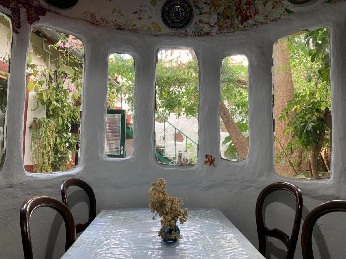 Ecoartejeda Cave Houseゲストハウス エクステリア 写真